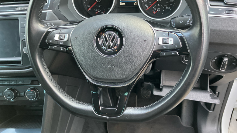 Volkswagen Tiguan 2.0 TDi 150 SE Nav 5dr Diesel Estate